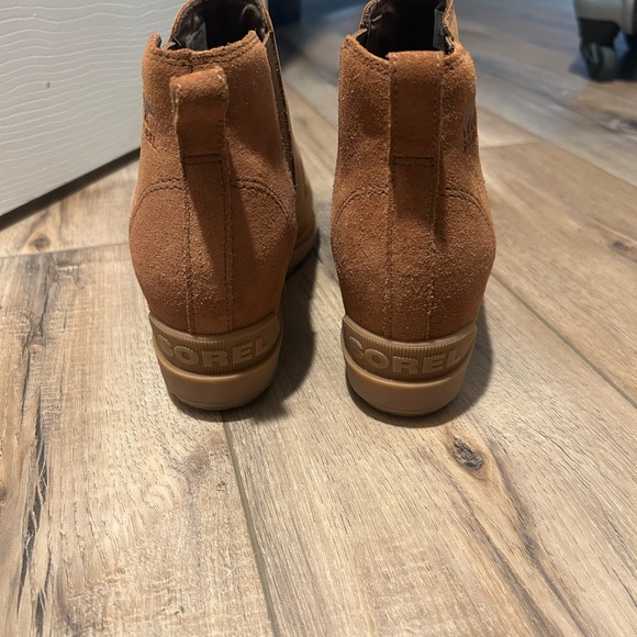 NWT SOREL Evie II Wedge Chelsea Boot/Brown - Picture 11 of 13